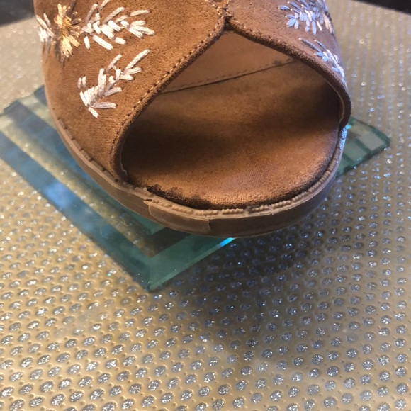 Quipid Wedge Suede and Embroidery Flowers - Heels - Picture 13 of 13
